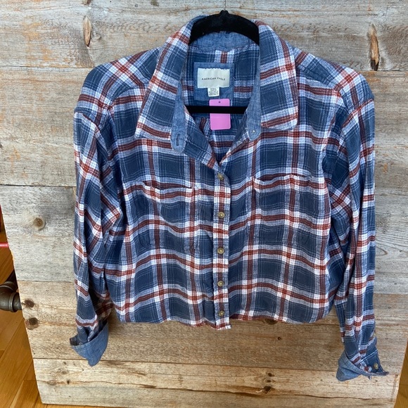 American Eagle Size Medium - Picture 1 of 4